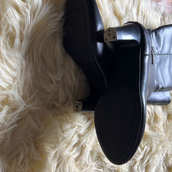 Karen Scott Faux Leather boots size 8 dark gray - Picture 6 of 9